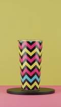 Acrylic tumbler with zigzag edge
